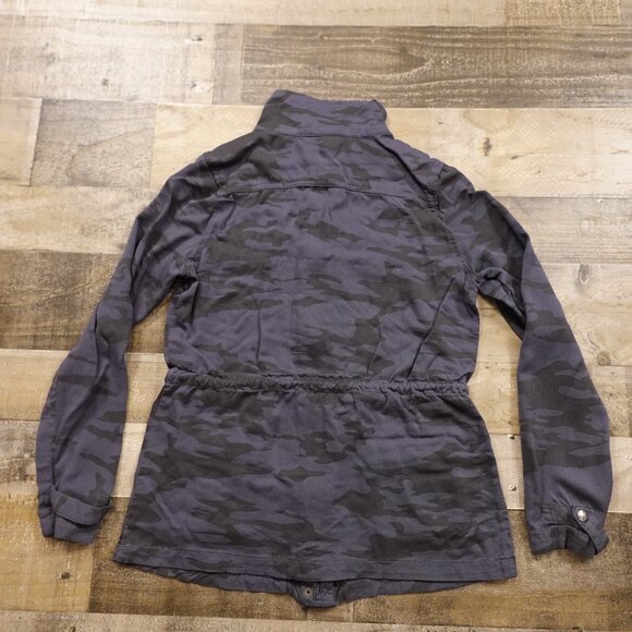 Maurices Utility Jacket Women's XS Camo Print Cinched Waist Pockets Button Front - Picture 9 of 11